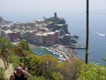 Vernazza vista dall'alto, ma piu' in basso di prima...