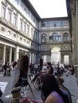 Uffizi: cortile