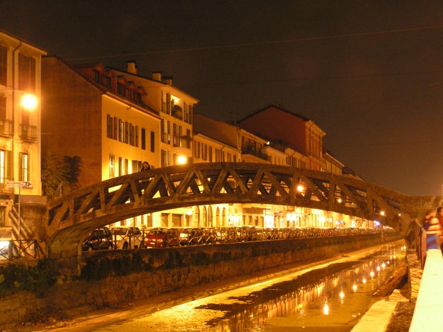 Ponte sul Naviglio Grande