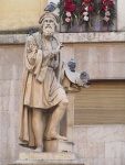 Monumento al Parmigianino nella piazza della Steccata