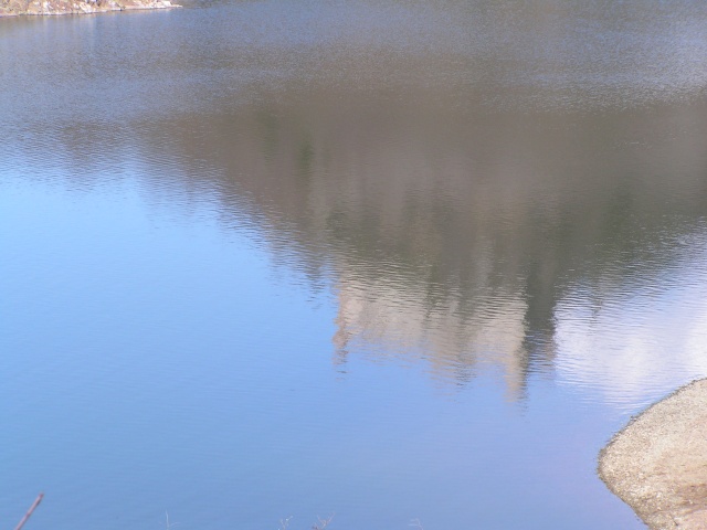 Il castello riflesso nel lago