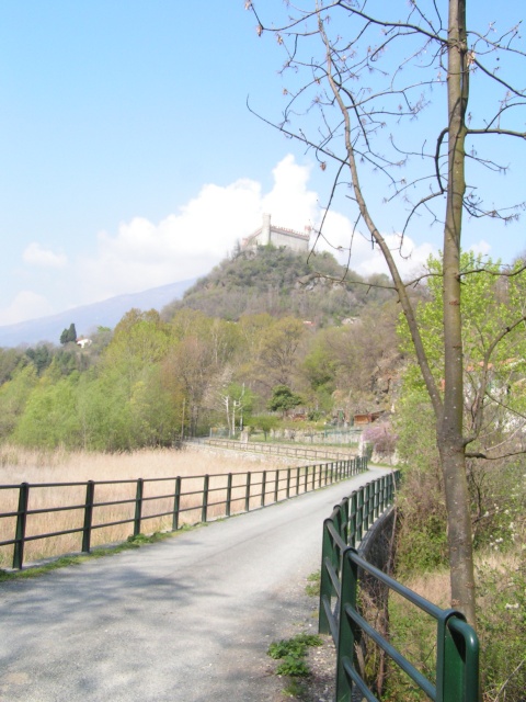 Vista del castello di Montalto Dora